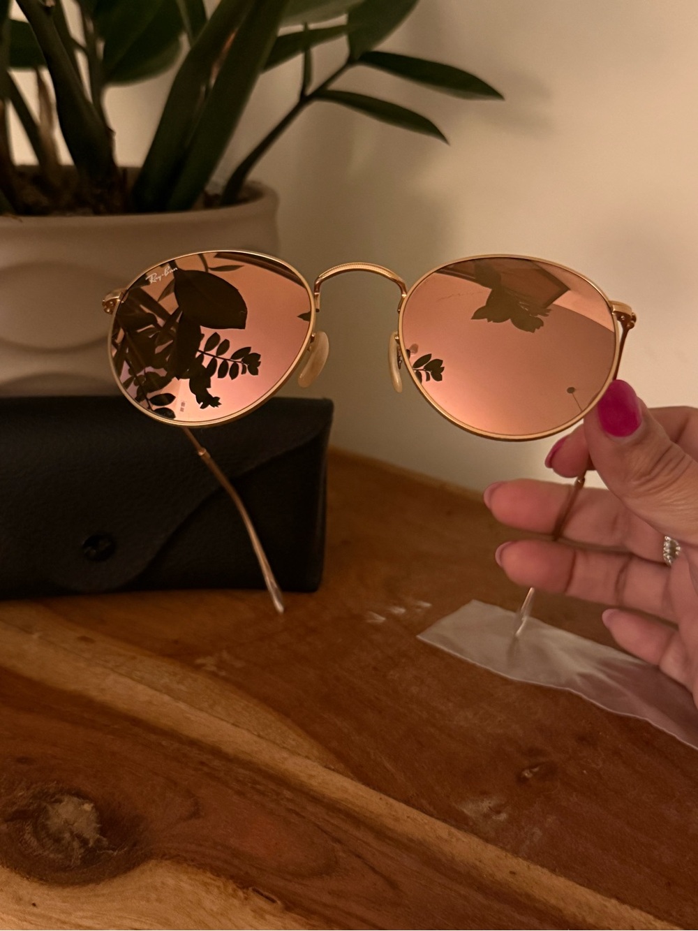 Ray-Ban 3447 Round Mirror Sunglasses - Pink Lenses with Gold Frame
